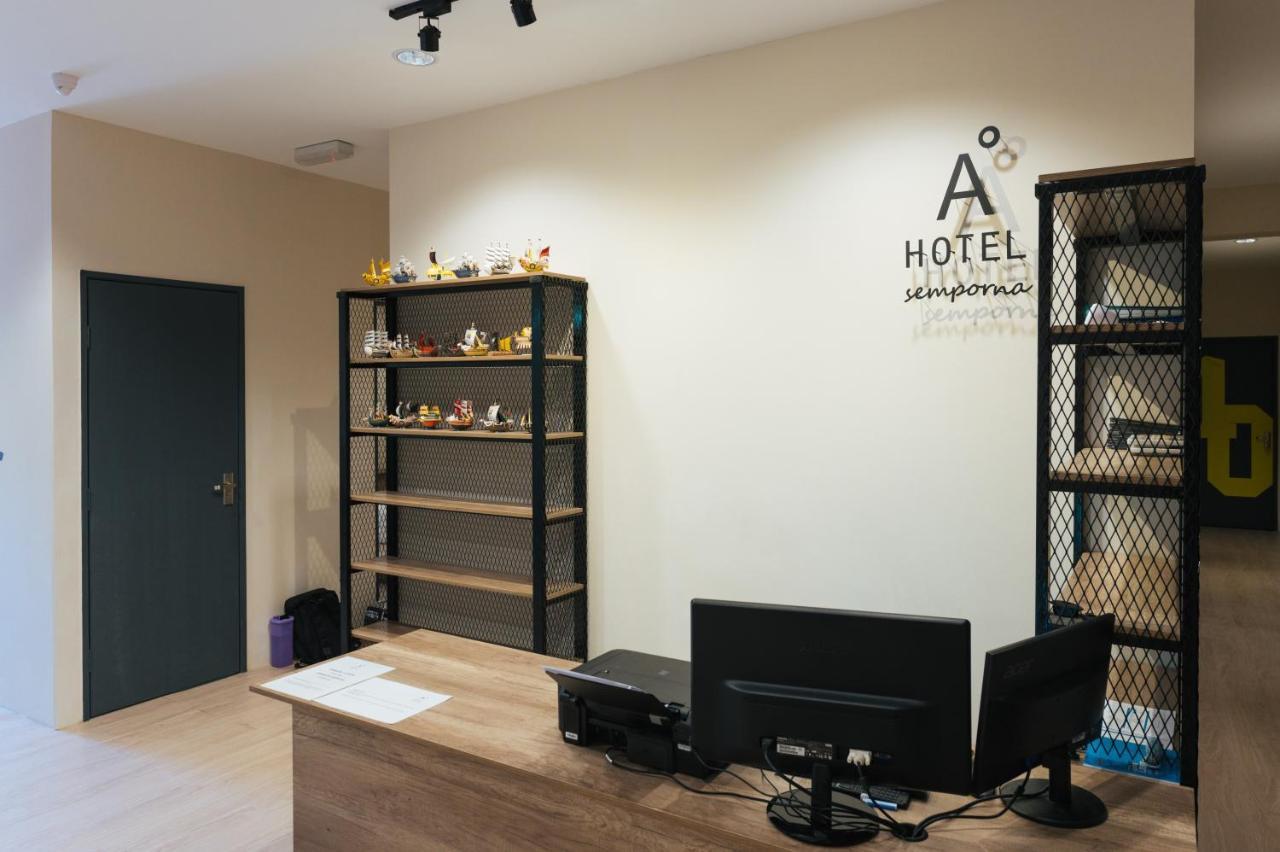 A° Hotel Semporna Buitenkant foto